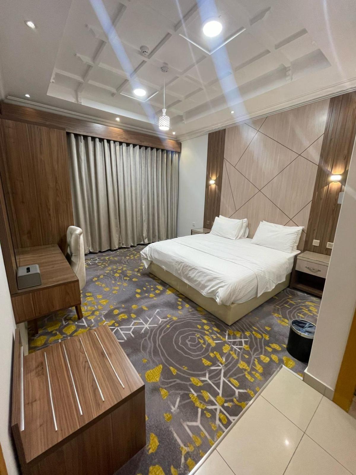 أبها ريجنسي Hotel Ngoại thất bức ảnh